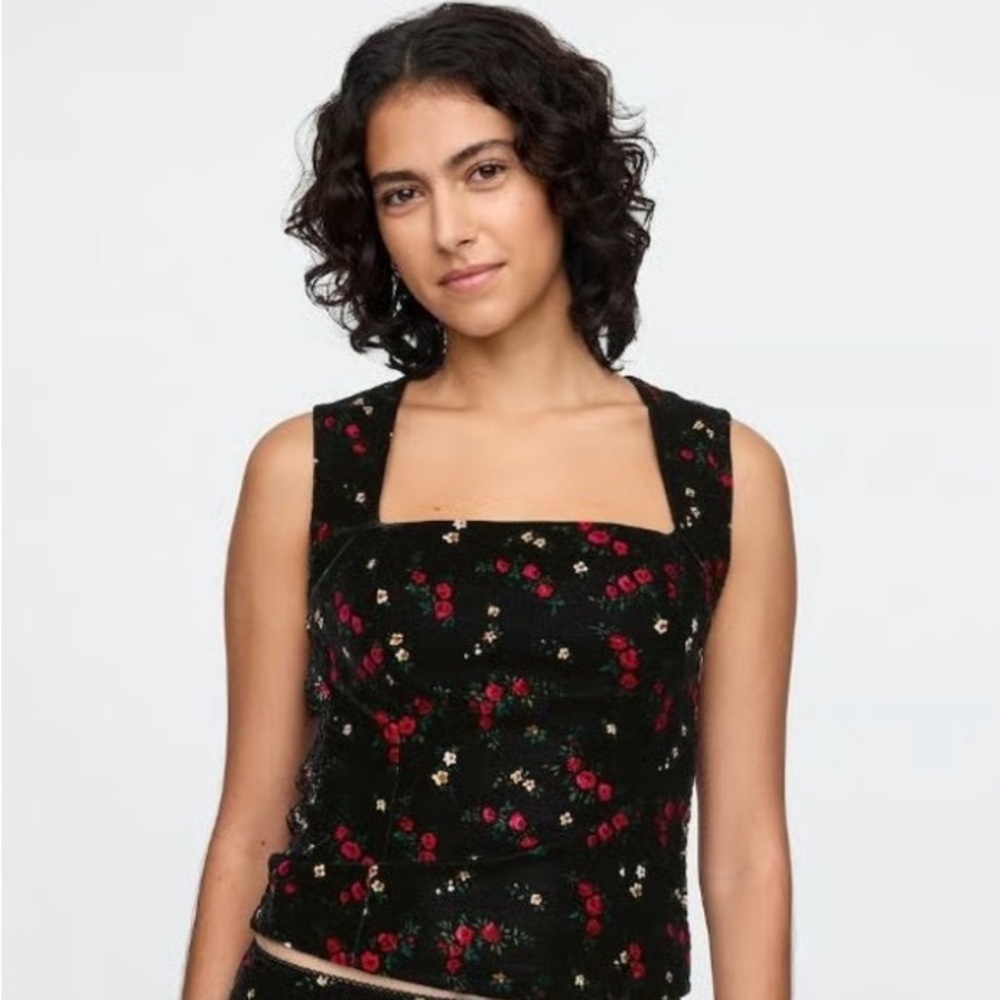 GAP Recycled Velvet Black Floral Sleeveless Top